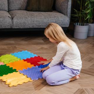 Covoras ortopedic, senzorial, set puzzle, 9 piese cu diferite texturi, Stimulative Rainbow