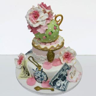 Tort Alice in Wonderland
