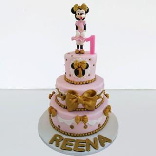 Tort botez cu Minnie si fundita aurie