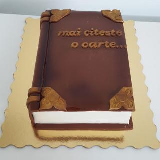 Tort carte de povesti maro