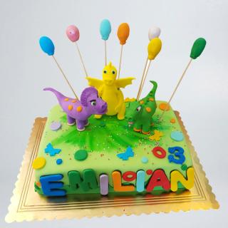 Tort cu 3 dinozauri simpatici