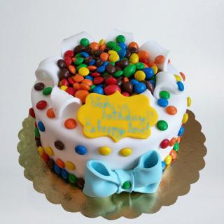 Tort cu bombonele MM S