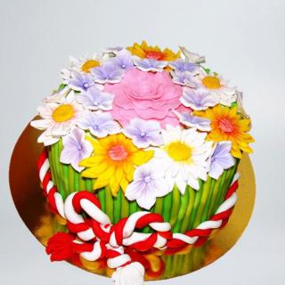 Tort cu flori pentru martisor