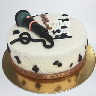 Tort cu microfon