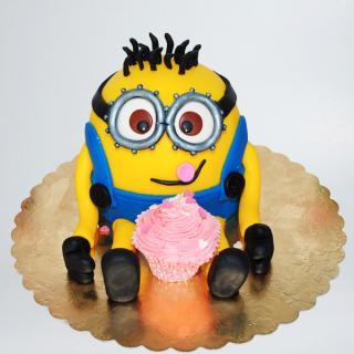 Tort cu Minioni baietel