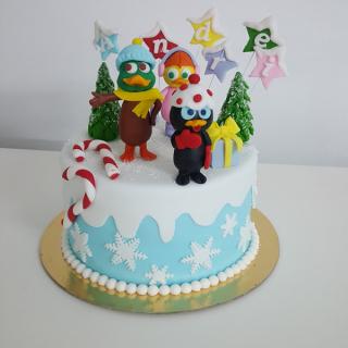 Tort de Craciun cu pinguini si fulare