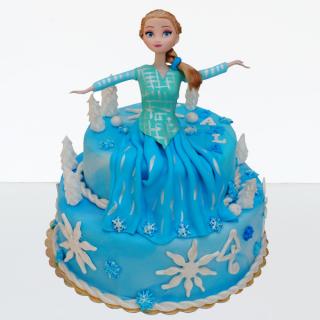 Tort Elsa pe tort etajat