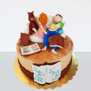 Tort familie pe canapea