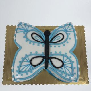 Tort in forma de fluture