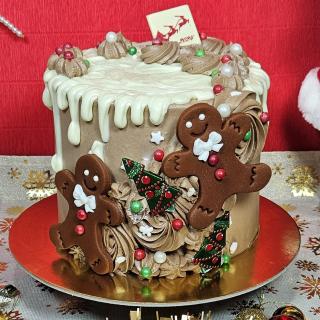 Tort in frosting Craciun cu decoratiuni vesele nr 2