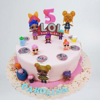 Tort Lol cu jucarele din plastic