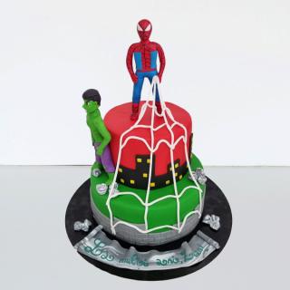 Tort Spiderman si Hulk pe etaj